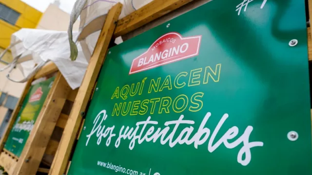 Blangino produce 1.800 m2 de cerámicos con vidrio reciclado al mes (proyectan triplicar la producción en 2023)