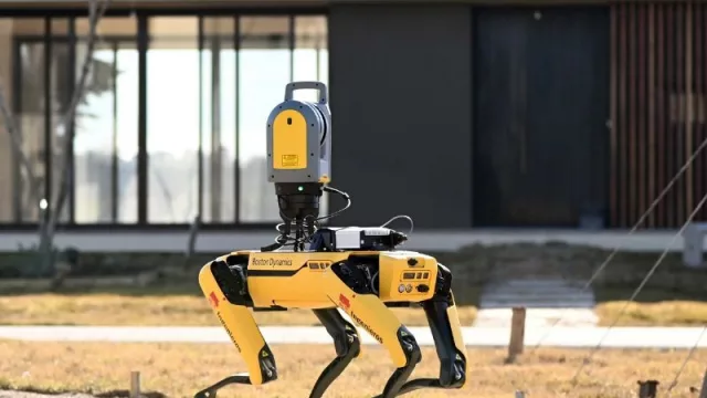 Más que un robot, será un sabueso (el perro que controlará que se construyan bien 189 viviendas) 