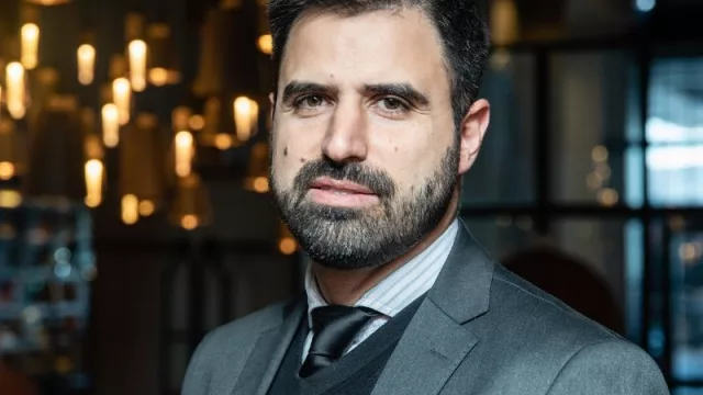 Con Ismael Almandos, gerente comercial de Conatel