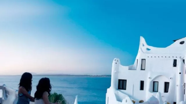 Agua a la vista (Punta cada vez más cerca con las viviendas promovidas)