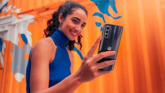 Motorola en UY se sube a la moto g (lanza dos nuevos dispositivos)