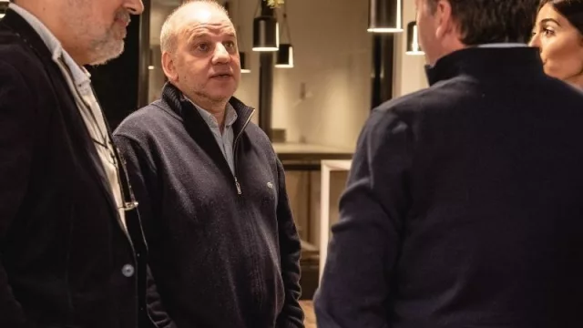 Networking entre brasas, brindis y apretones de mano (¡un aplauso para los asados de Securitas e InfoNegocios)