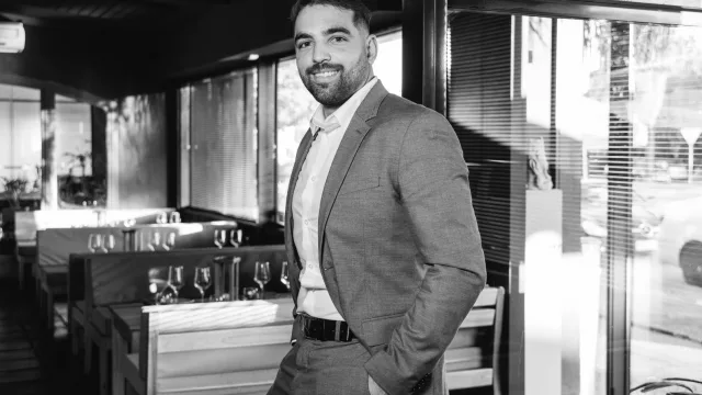 Rodrigo Rodríguez, encargado de salón.