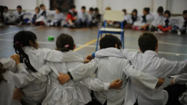 “Caer en la educación pública”: ahora crece la matrícula estatal más que la privada (no en Córdoba)