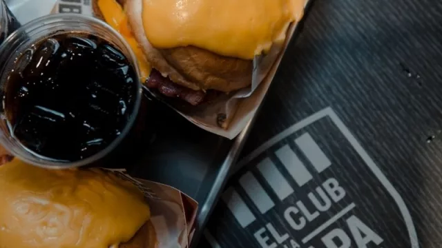 Flash un poroto (se viene el segundo fast food de El Club de la Papa Frita)