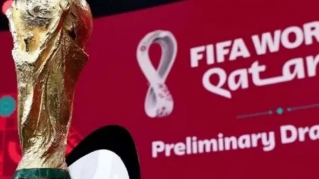 ¿Para qué querés el VAR, si tenés a Claro? (la compañía es la promotora continental de Catar 2022)