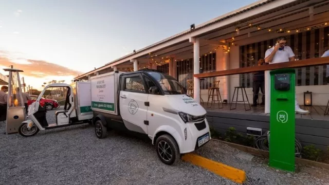 Super fresh y con carga eléctrica (un Fresh Market en José Ignacio)