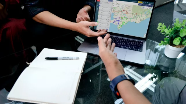 Papá Noel evoluciona para ayudar a los renos (50.000 entregas con logística de avanzada)