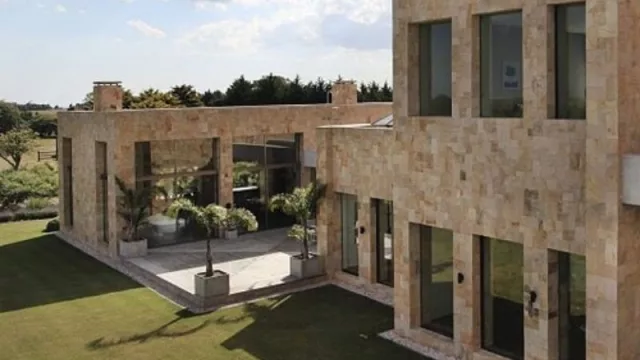 Te la alquilo por una ganga (hasta US$ 250.000 por una quincena en José Ignacio)