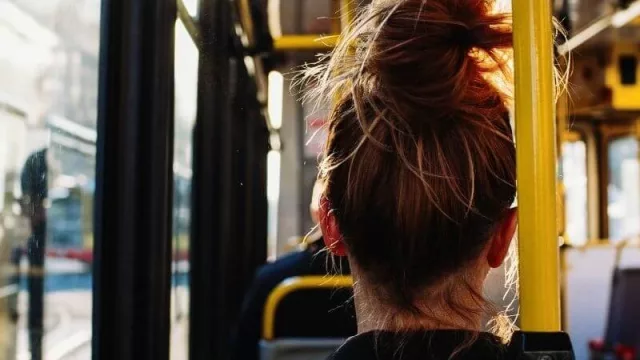 Ni ricos ni pobres: pocos eligen y usan el transporte público en Montevideo 