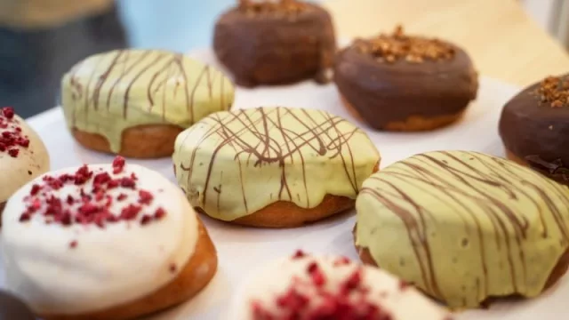Abre en Barcelona la primera tienda de donuts veganos (pastelería antiespecismo)