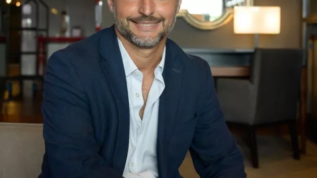 Con Diego Rodrigo Payssé, gerente comercial de Midinero