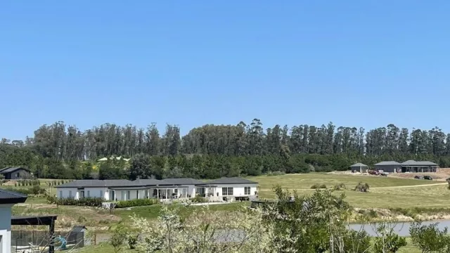 Un rincón que sigue siendo fuente de inversiones (Pueblo Mío en Manantiales pasa por un nuevo boom comercial)