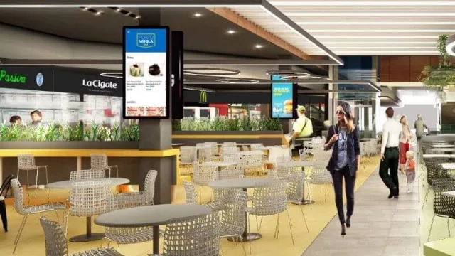 Montevideo Shopping alista su plaza de comidas (suma espacios individuales con carga para celulares y nuevo mobiliario)