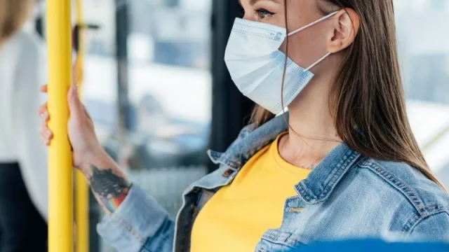 El miedo es el “cuco” del transporte público (cómo impacta según el género y qué podemos hacer) 