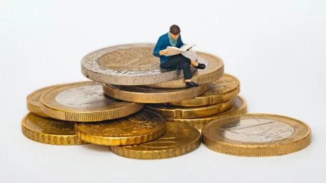 ¿Qué pasará con los € 108.000 millones que ahorraron las familias españolas en 2020? (una mirada desde la psicología financiera)