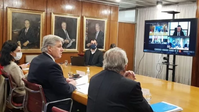 Avanzando por la colectora (UY busca en el Mercosur conversaciones con terceros para acuerdos extrazona)