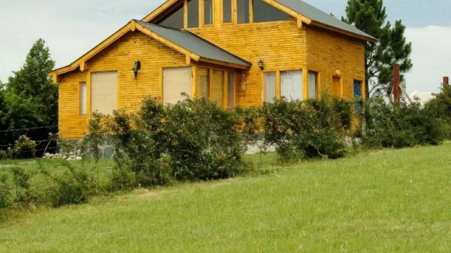 Cuando la madera de pino se transforma en tu hogar (con el sistema constructivo BME que ya tiene 500 proyectos)