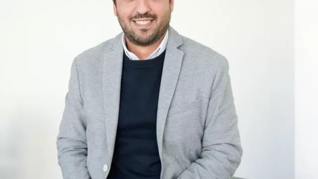 Con el CEO y fundador de Rua Asistencia, Diego Sayanes