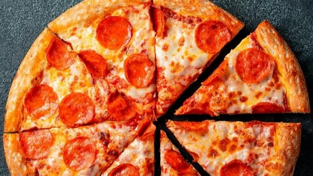 ¡Marche una margarita para la mesa 8! Qué cadena de pizzas es la más “mundial” (para nuestros corresponsales)