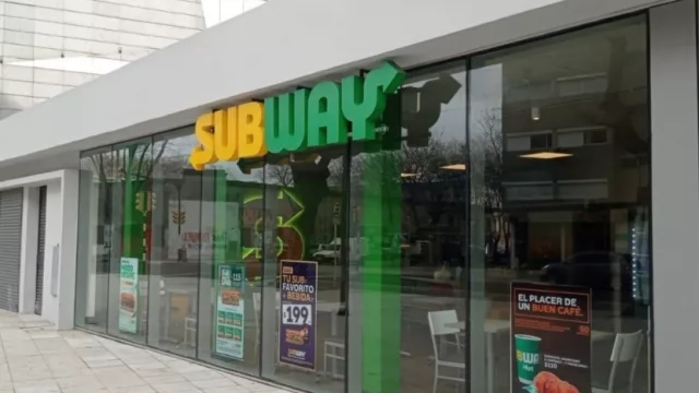 Con más de 30 millones de subs distribuidos, Subway cumple 25 años en Uruguay