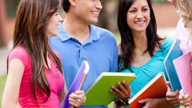 MetLife lanzó un producto de ahorro para mayores de 18 años que promete una “educación financiera” (con una prima de US$ 100 mensuales a los 40 años el monto asciende a US$ 36.595)