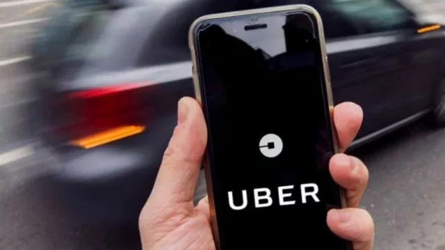 No te vacuna pero te lleva (Uber entrega 15.000 viajes)