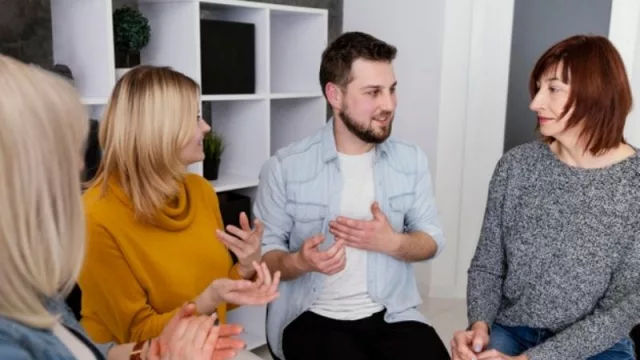 ¿Está de acuerdo en que se extienda por 120 días el derecho de reunión?