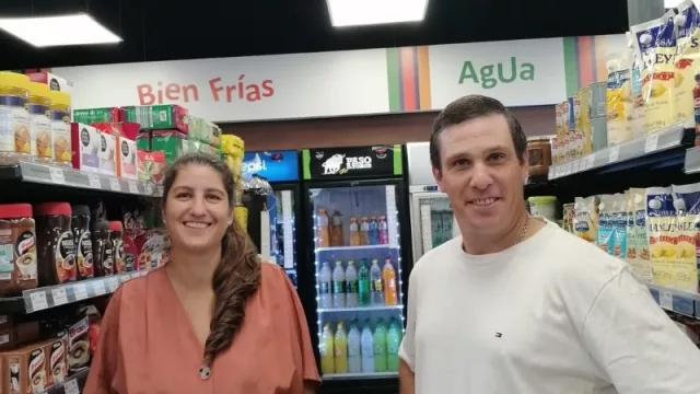 Kinko se expande hacia el interior del país e inaugura su local 32 en Mercedes (US$ 100.000 cuesta una franquicia)