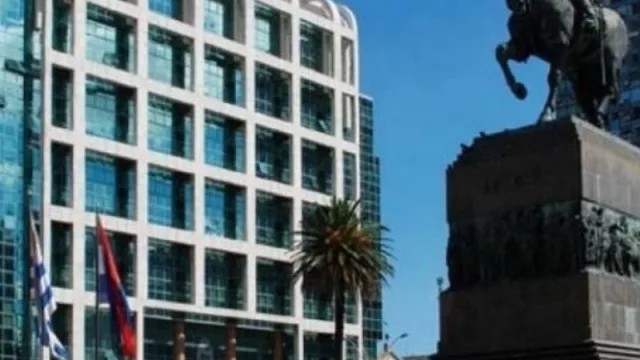 Números verdes del BROU, Banco de Seguros y más de $ 211 millones de recaudación histórica en Aduanas (datos que apalancan el primer año de gestión de Lacalle)