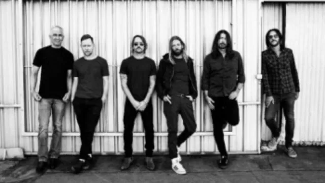 Foo Fighters presenta su nuevo álbum Medicine at Midnight