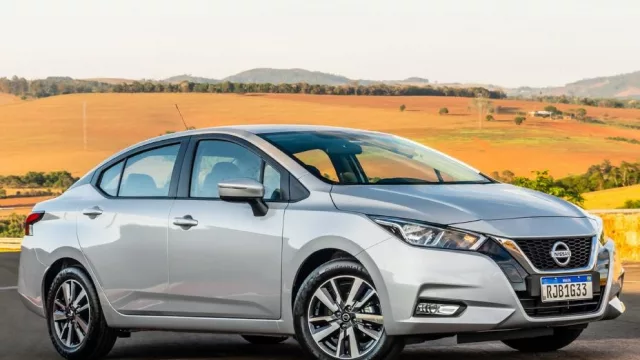 Nissan premiada con la renovación de su sedán mediano, el Versa
