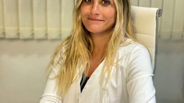 El “chip sexual” o “rejuvechip” entró al mercado uruguayo (la doctora argentina Ivanna Salerno lo coloca a mujeres por US$ 250)