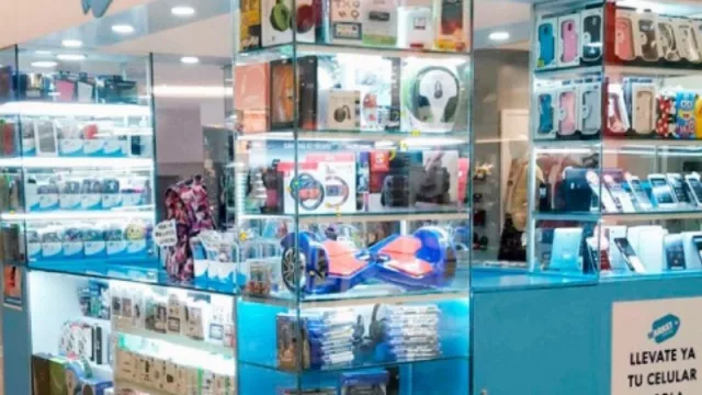 El líder en venta de celulares y accesorios ya tiene 30 locales (Market.com.uy ahora también en modo franquicia)