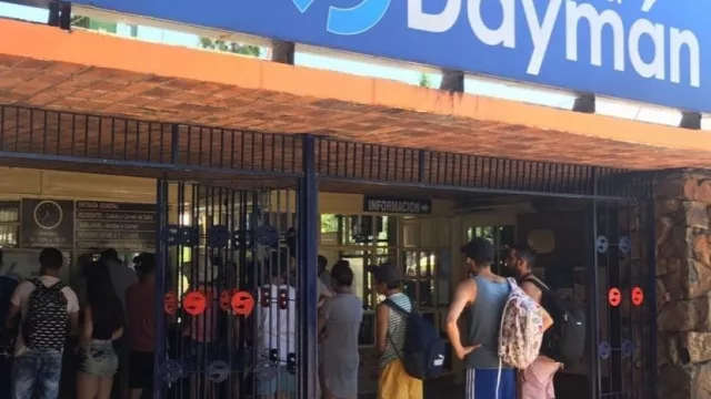 Echándole un paño frío a la crisis (bajan la temperatura de las termas de Salto)