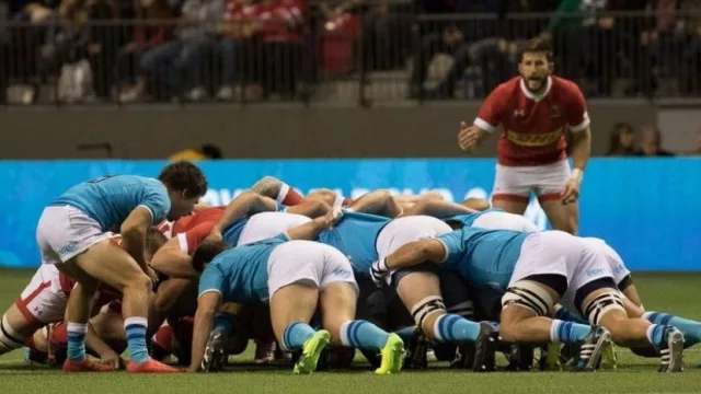 Metiendo fuerza en el scrum (Tienda Inglesa renovó su apoyo a Los Teros)