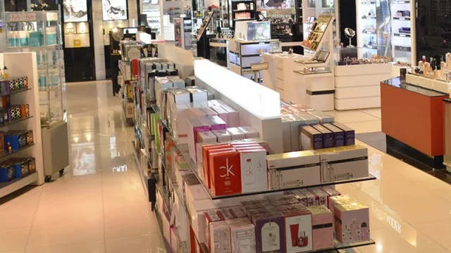 Free Shops “desesperados” piden a diputados que trasladen a los uruguayos beneficios de los extranjeros de comprar hasta US$ 300