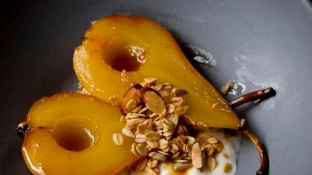 Peras al Riesling con Talacream