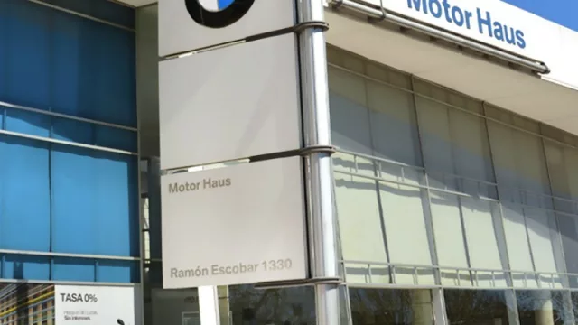 Con Luis Pascual, gerente comercial de Grupo Gildemeister Uruguay  