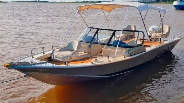 Un nuevo competidor que se tira al agua (llegan desde PY lanchas de aluminio ideales para deportes náuticos)