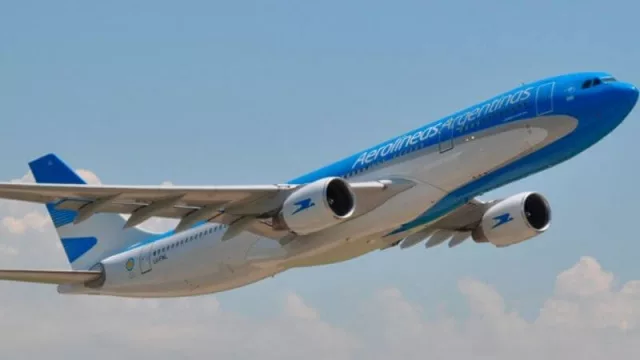 Aerolíneas Argentinas retoma sus vuelos domésticos
