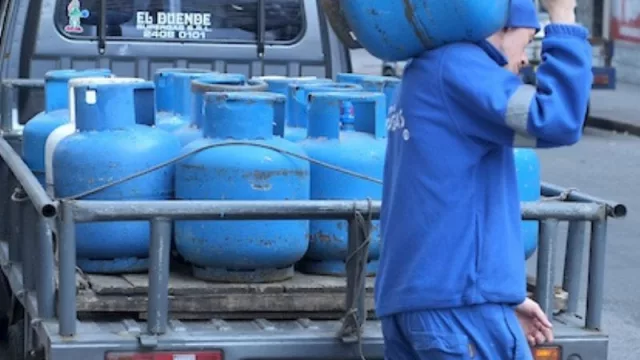 Más supergás, menos nafta y la luz ahí nomás (un semestre de consumo energético en pleno COVID-19)