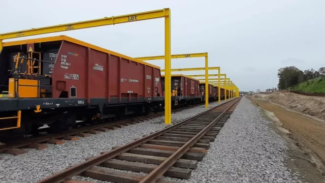 Grupo Vía Central importa insumos para la obra del Ferrocarril Central