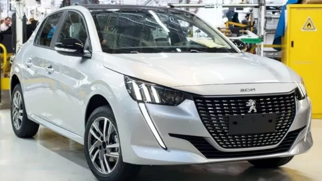 Llegó el gran día para Peugeot y la región (el 208 argentino)