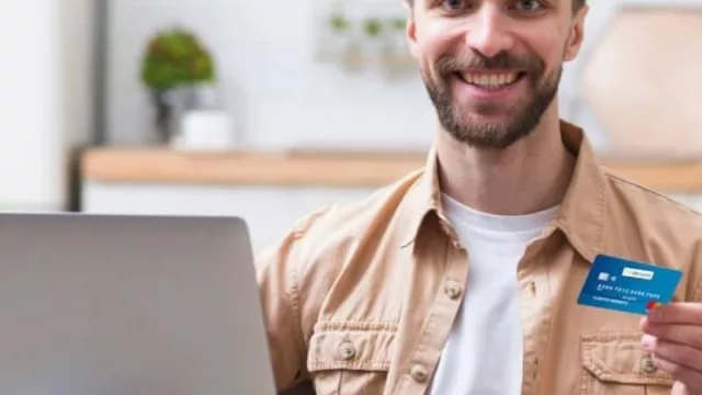 Un millón de tarjetas, un millón de usos (Midinero líder en emisión de tarjetas prepagas)