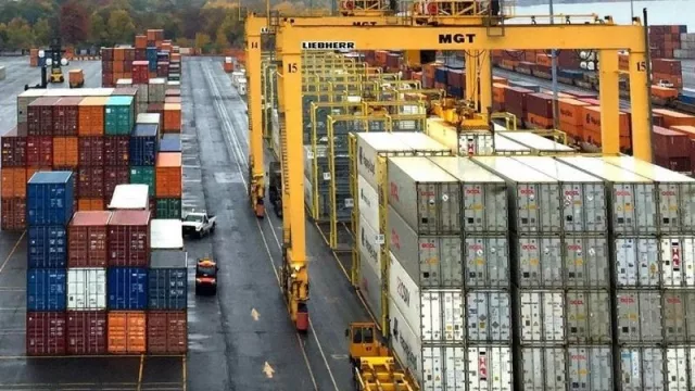 Montecon invierte US$ 5 millones en dos nuevas grúas que harán más eficiente la operativa del puerto