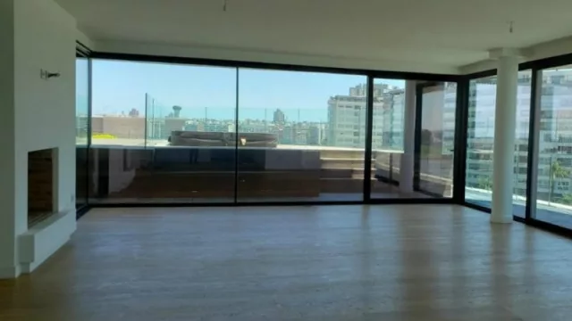 El apartamento más caro de Montevideo vale US$ 1.757.000 y busca dueño (está en Buceo y tiene 671 m2)