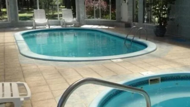 Nadando en aguas seguras (hoteles podrán ofrecer sus piscinas a los turistas)