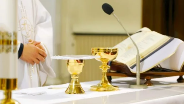 La iglesia había anunciado que el 23 de mayo se retomaban las misas con público, pero el gobierno pidió esperar un poco más a los fieles