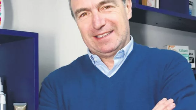 Con el gerente general de Artobe, Alejandro Gold